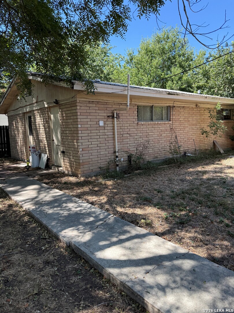 main property photo 3
