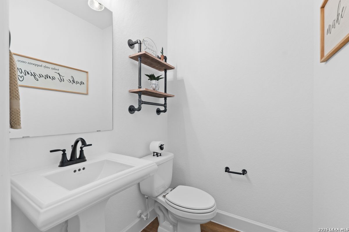 main property photo 25