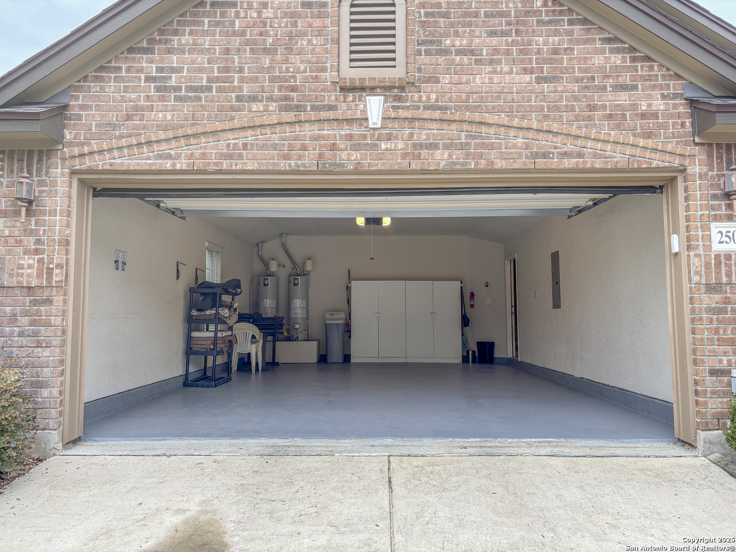 main property photo 58