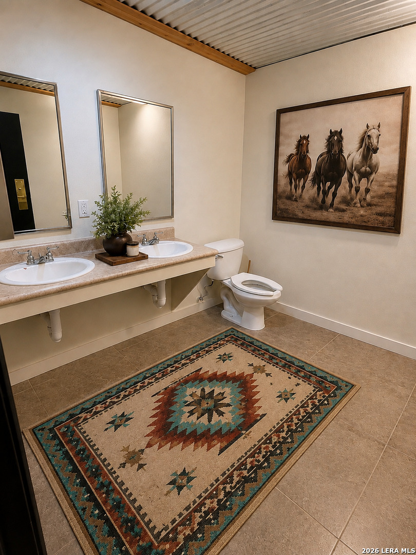 main property photo 6