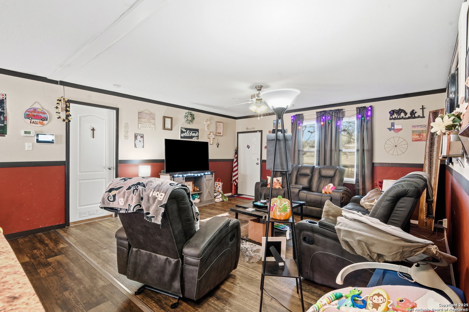 main property photo 11