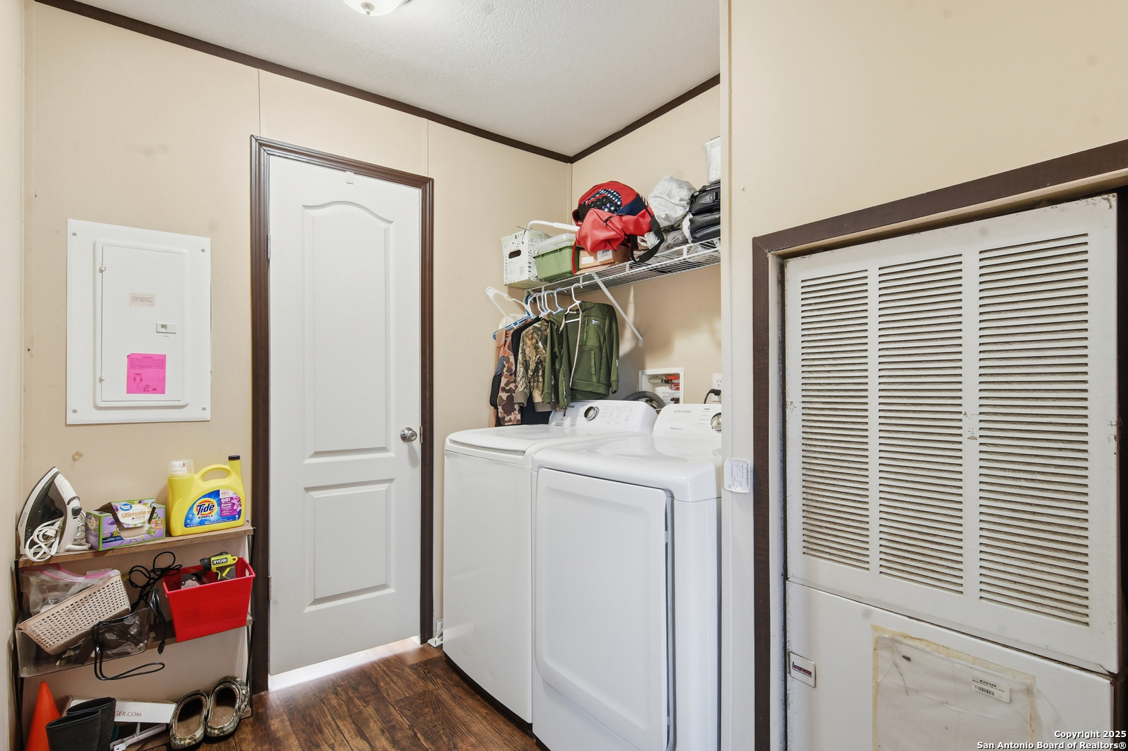 main property photo 19