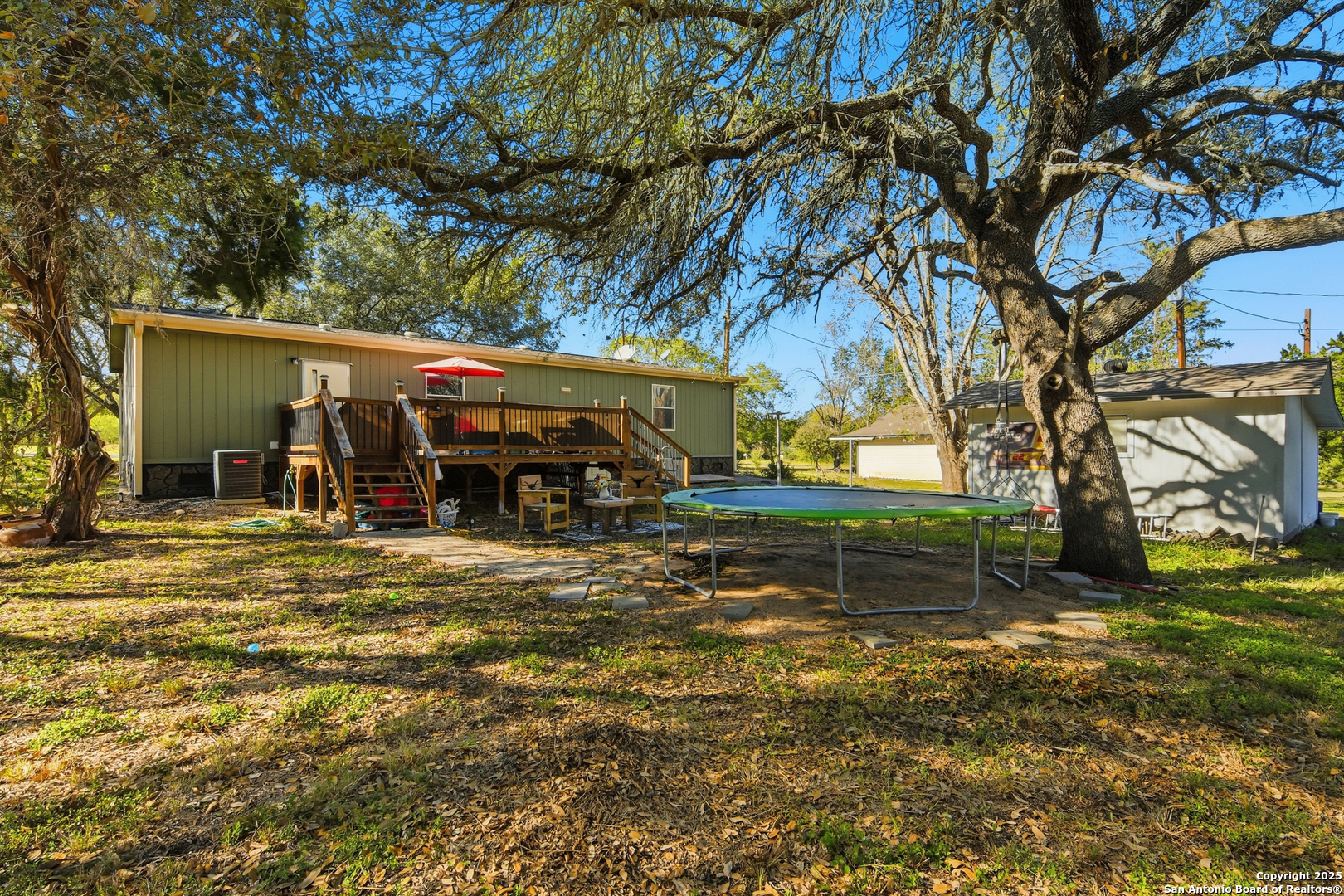 main property photo 26