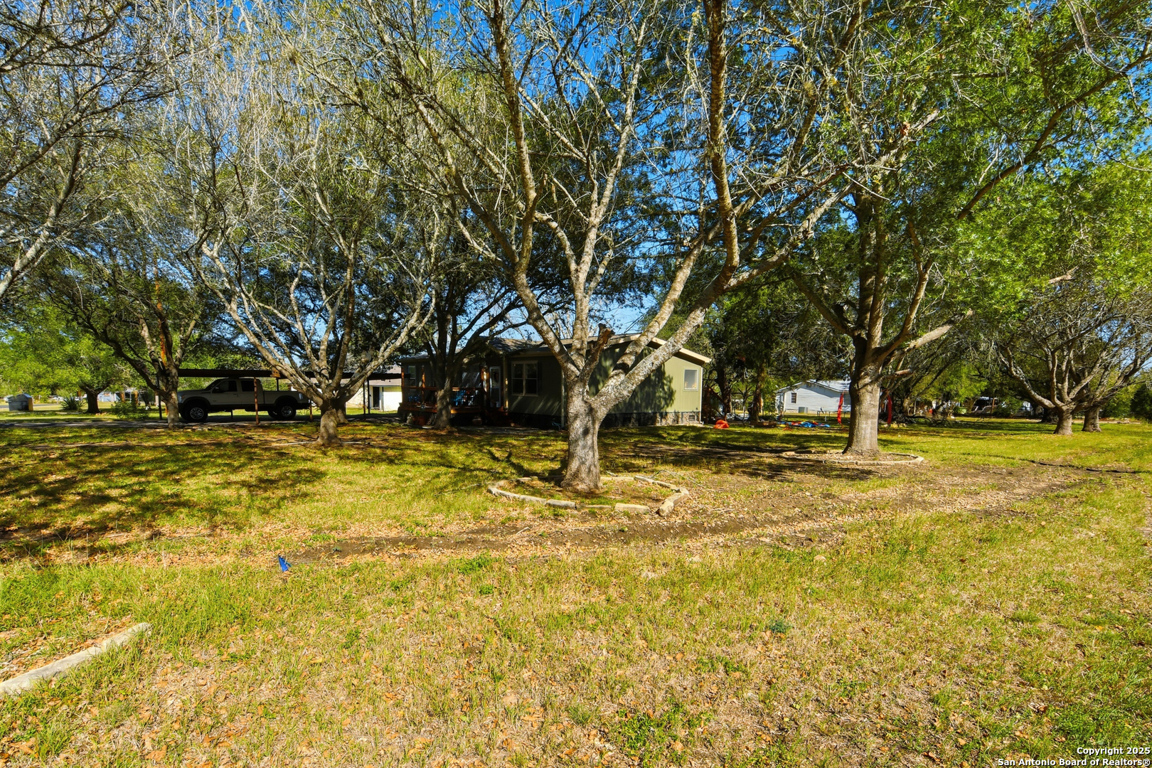 main property photo 6
