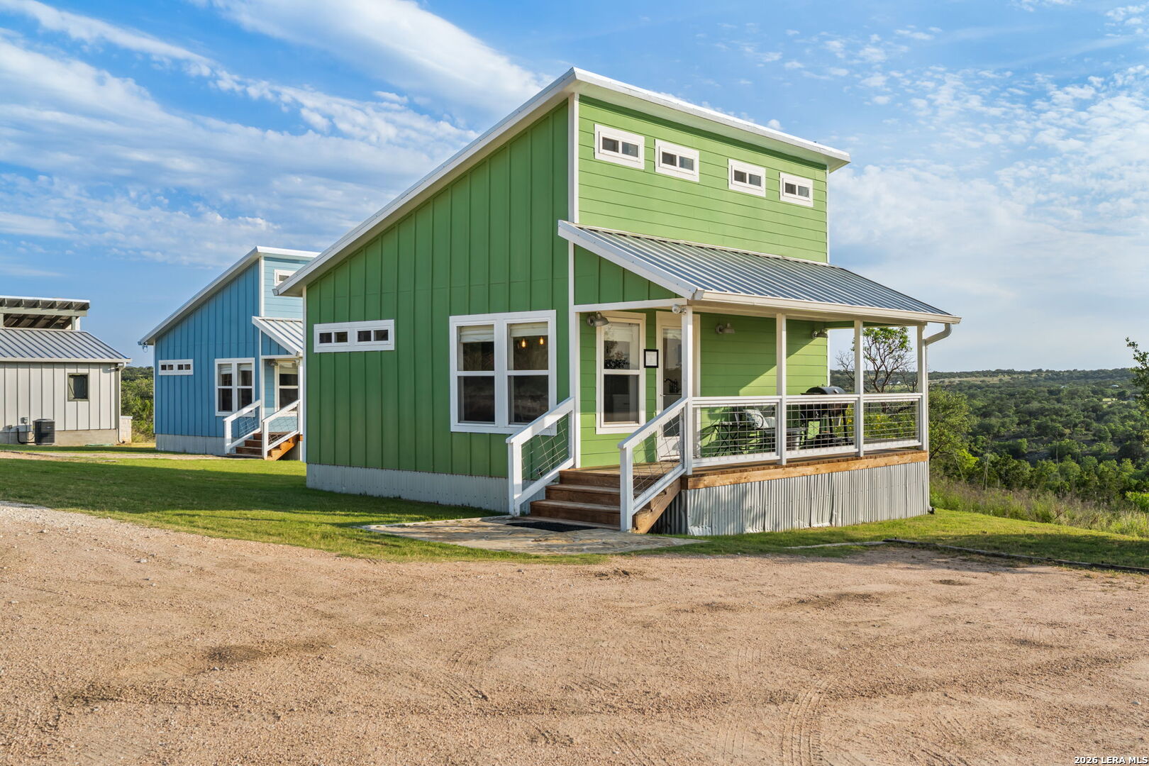 main property photo 7