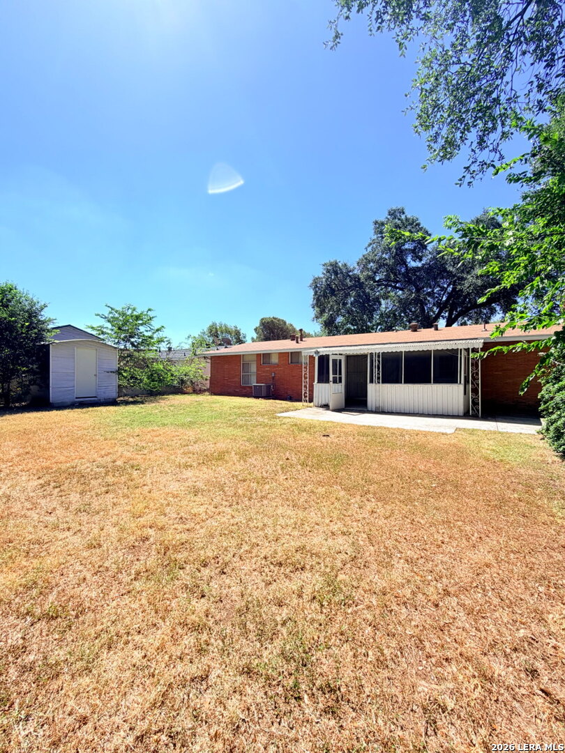 main property photo 16
