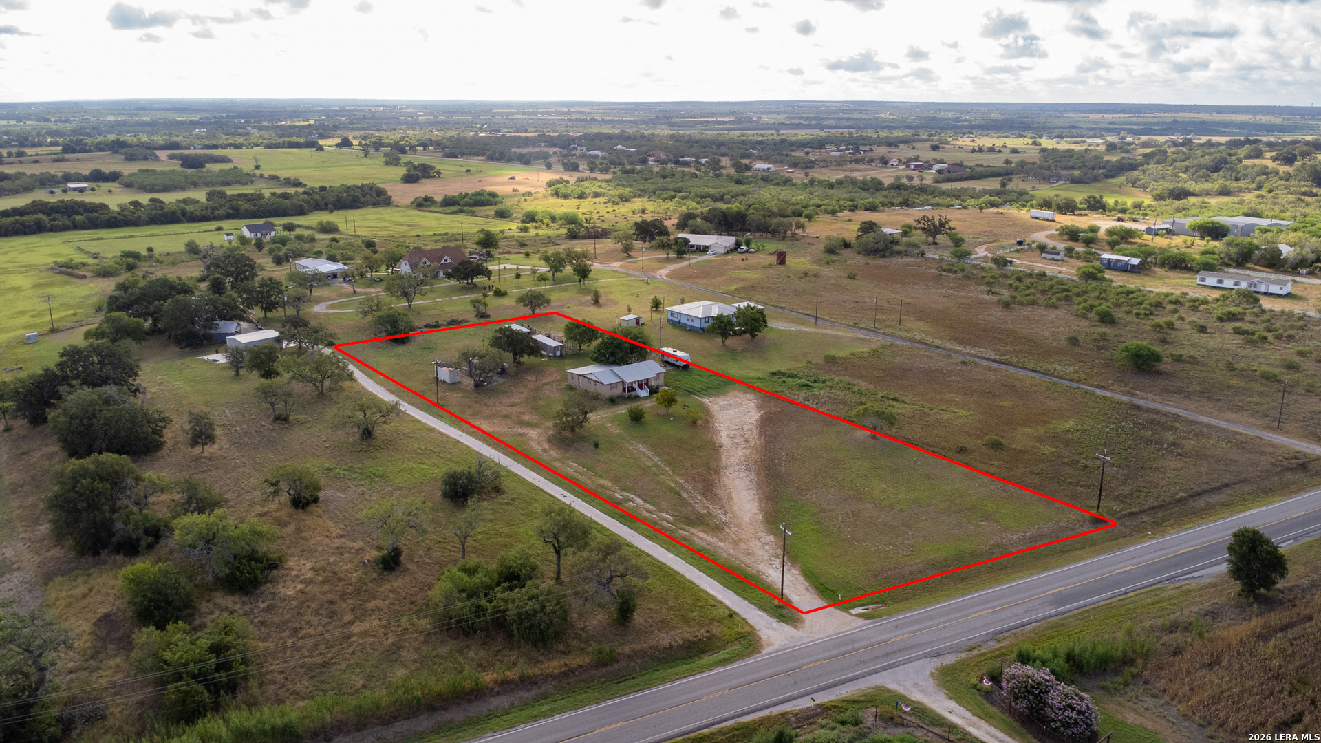 main property photo 13