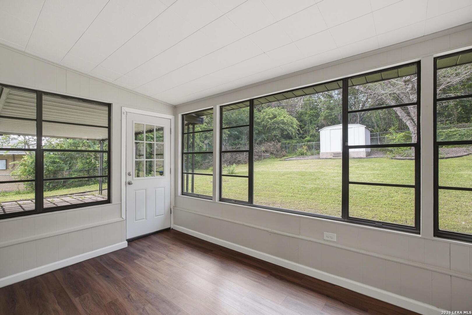 main property photo 20