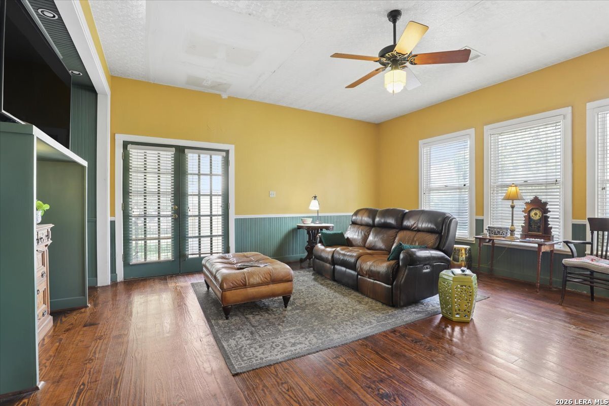 main property photo 12