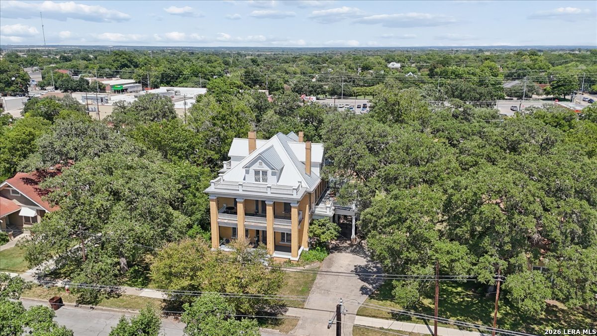 main property photo 37