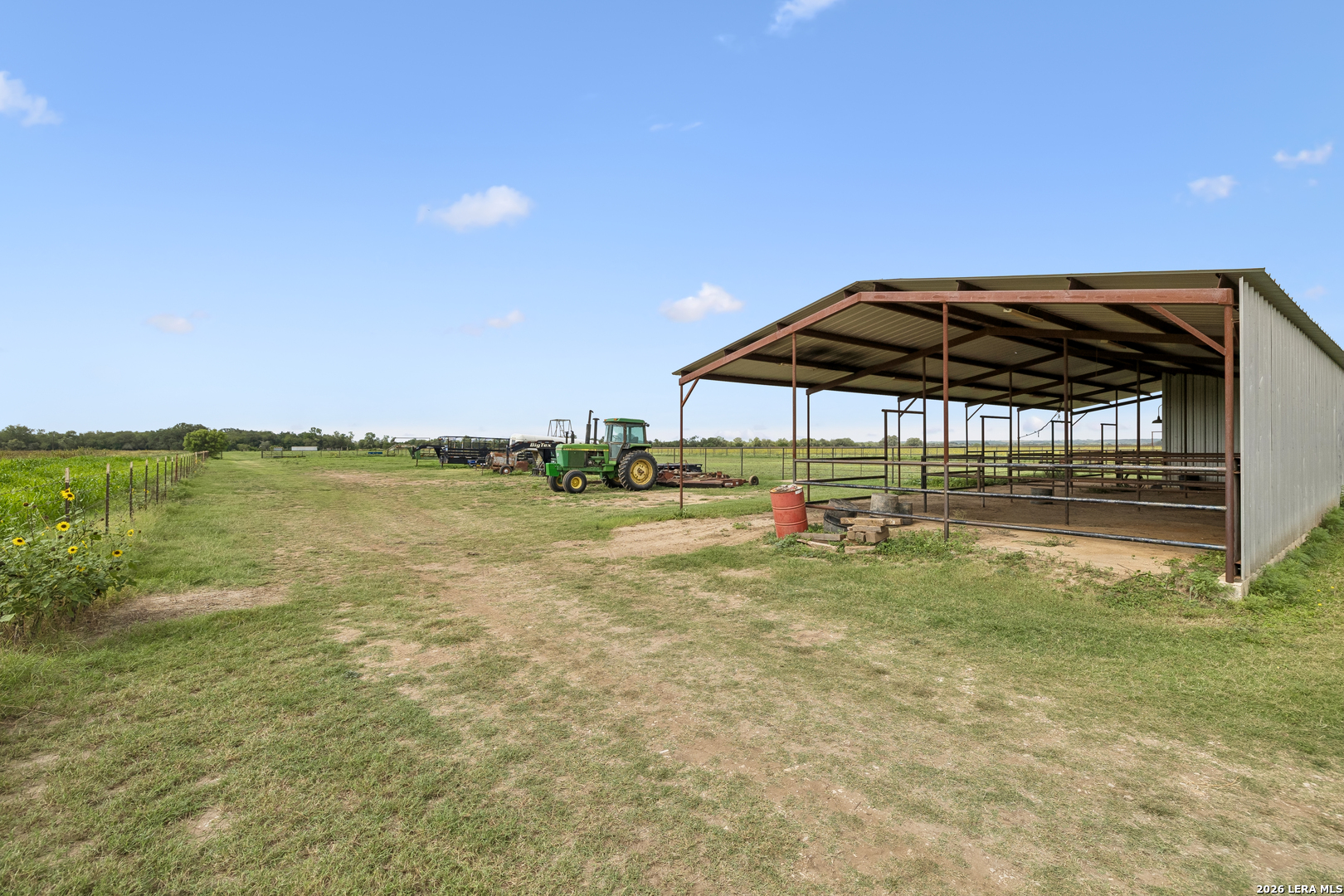 main property photo 29