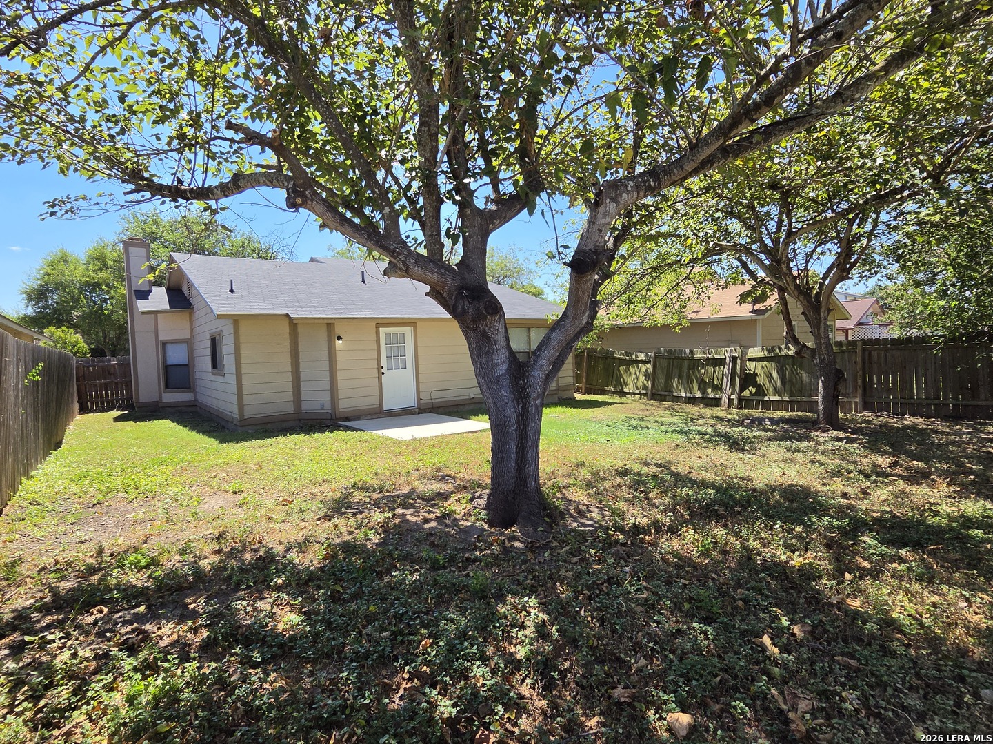 main property photo 29