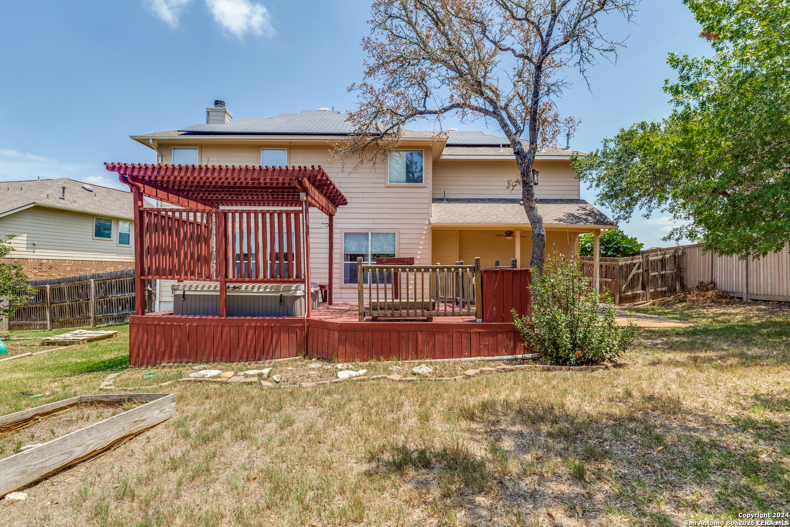 main property photo 14