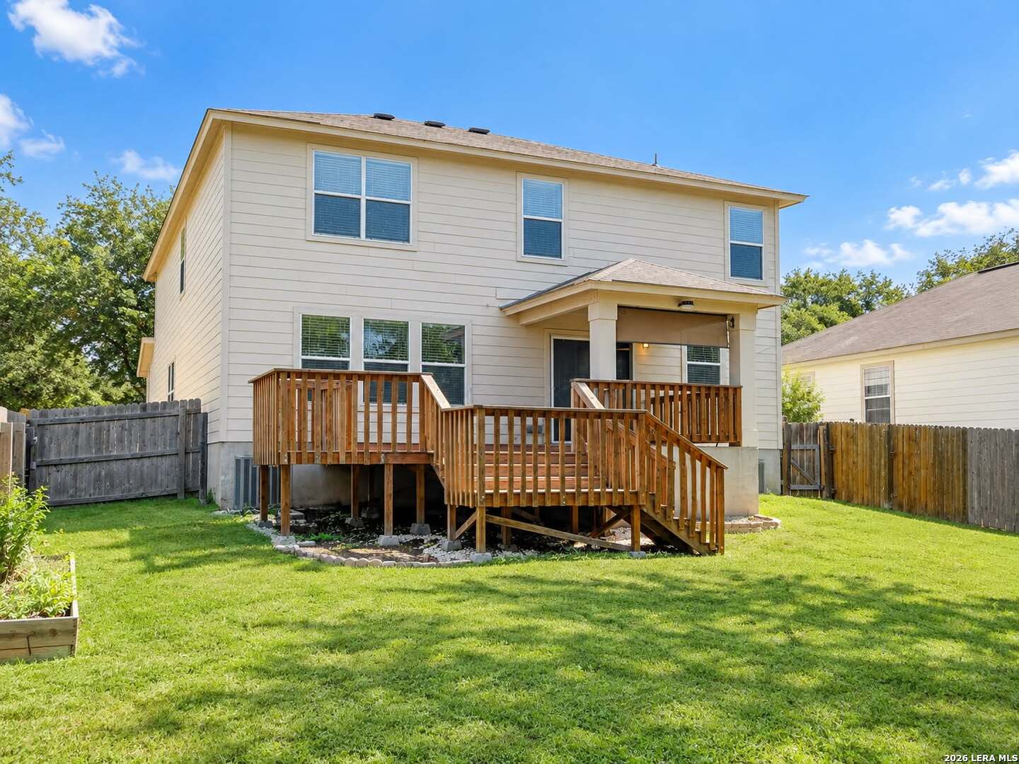main property photo 17