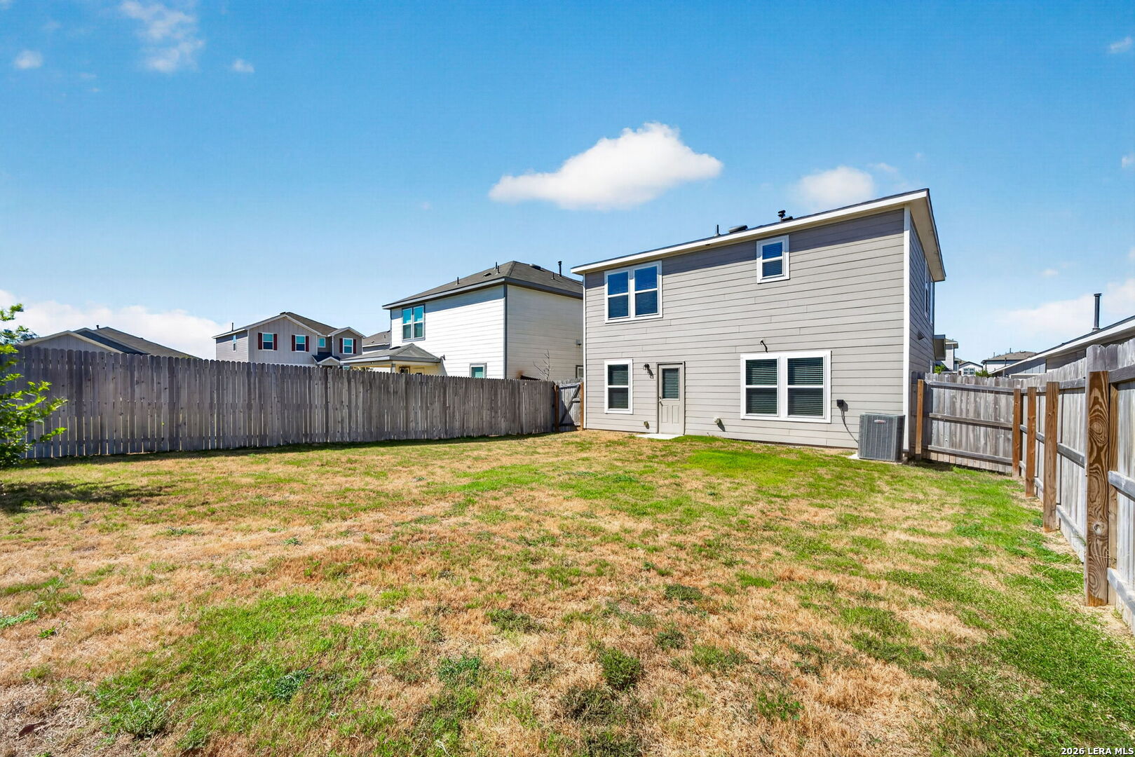main property photo 19