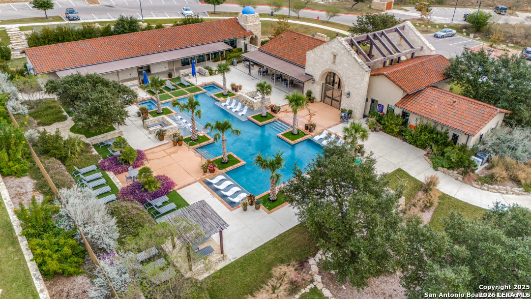 main property photo 50