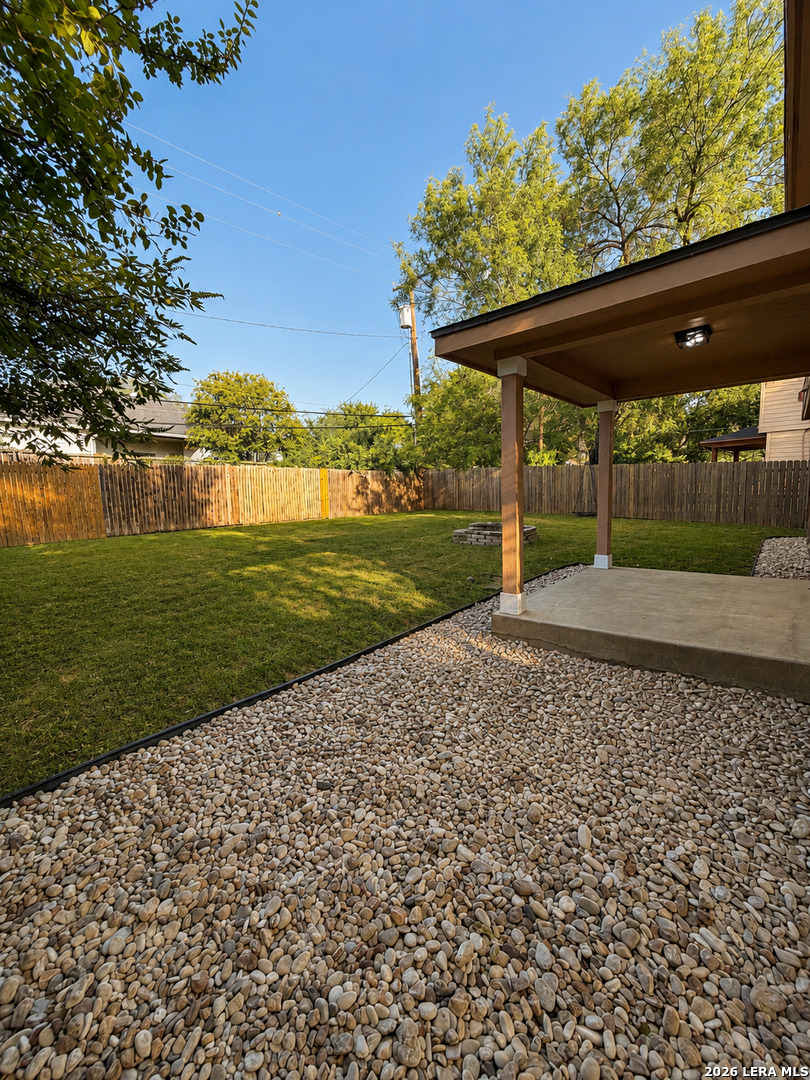 main property photo 20