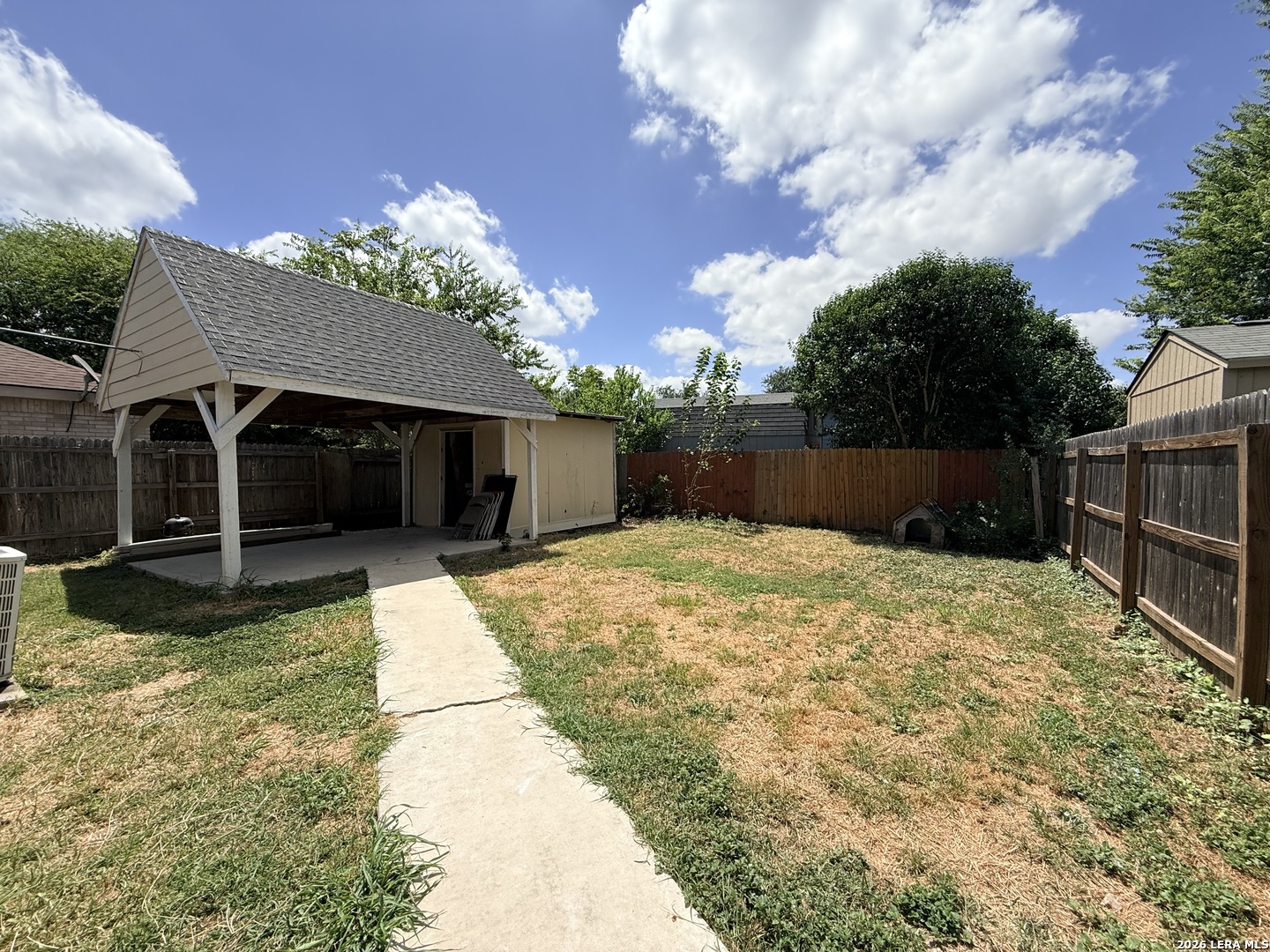 main property photo 16