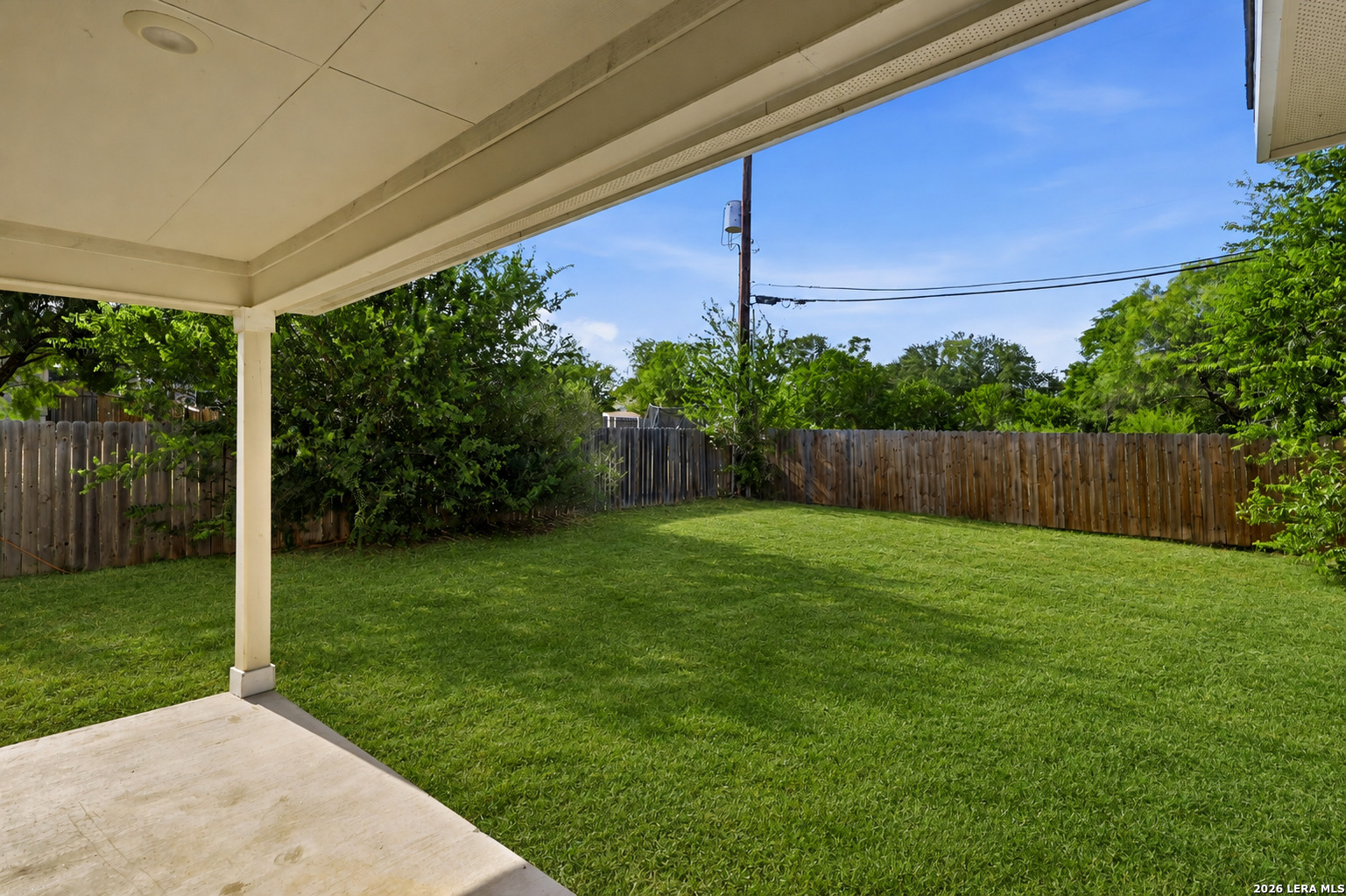 main property photo 25