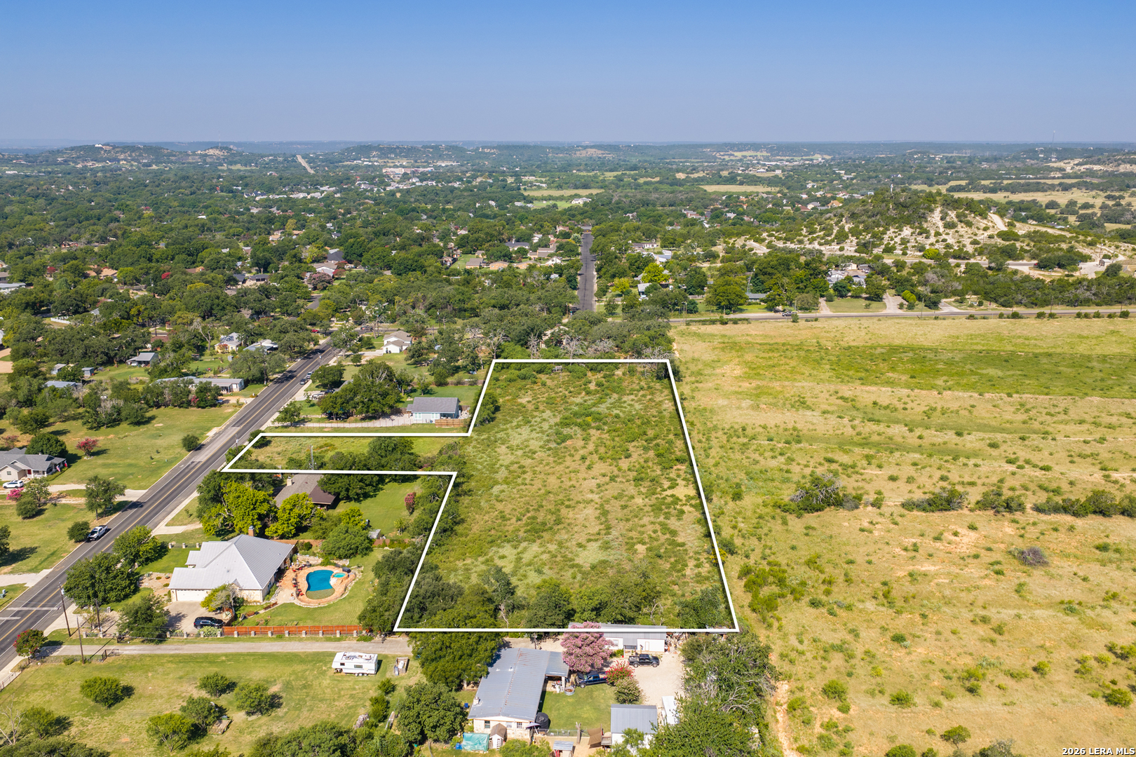 main property photo 16