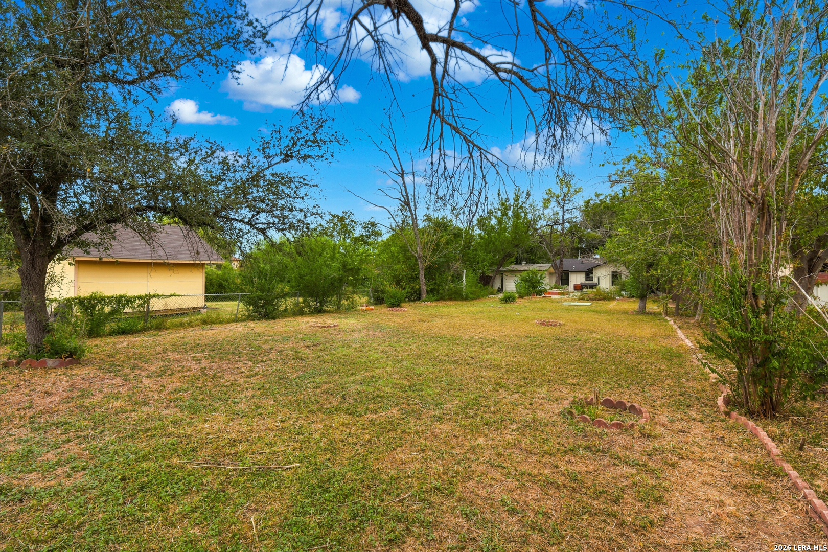 main property photo 17