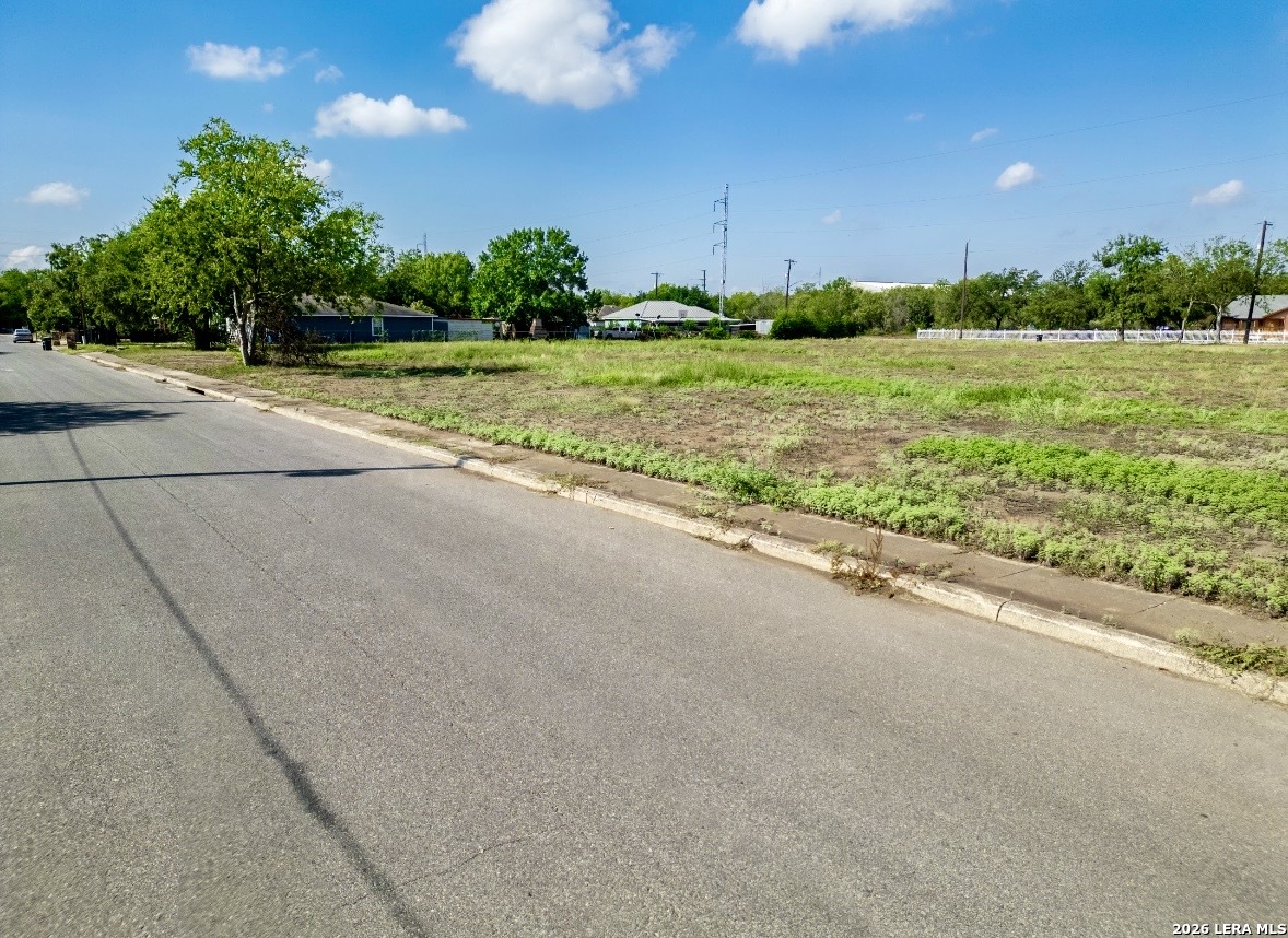 main property photo 8