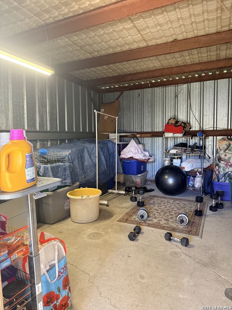 main property photo 16