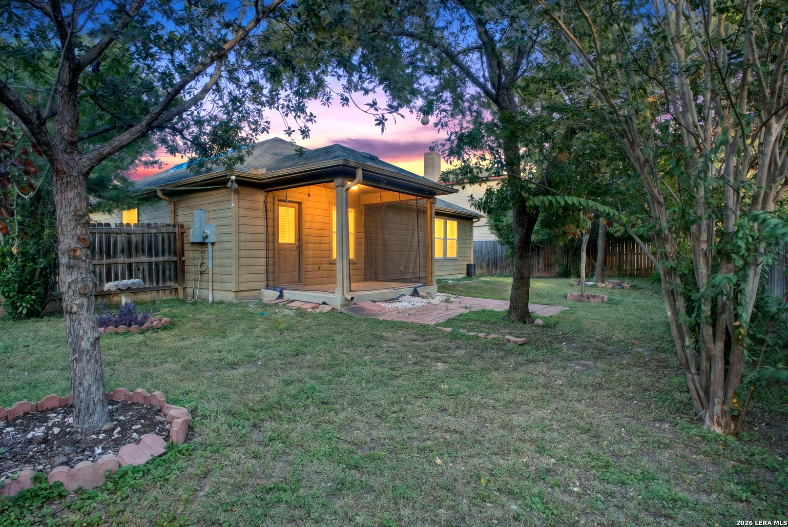 main property photo 13