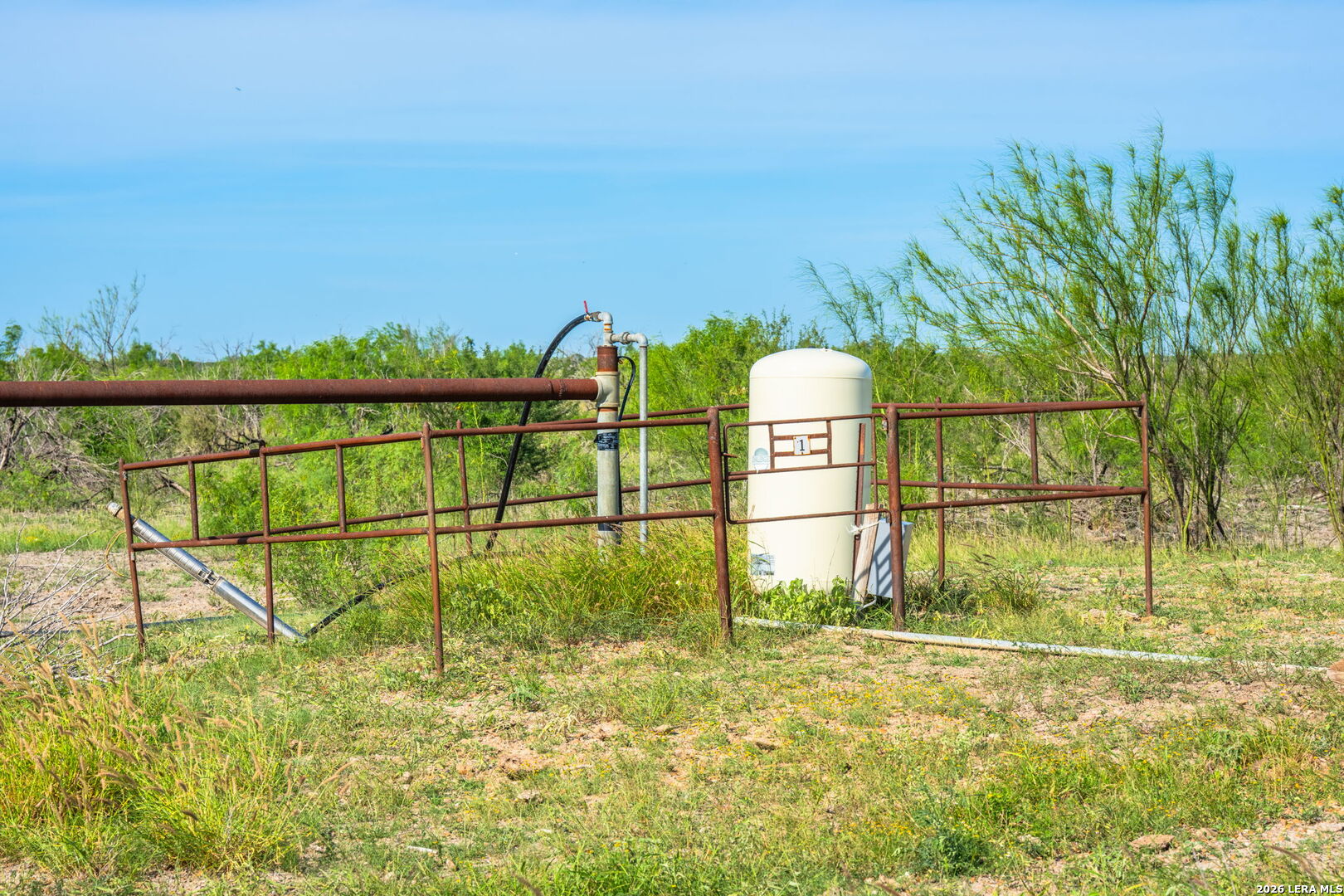 main property photo 26