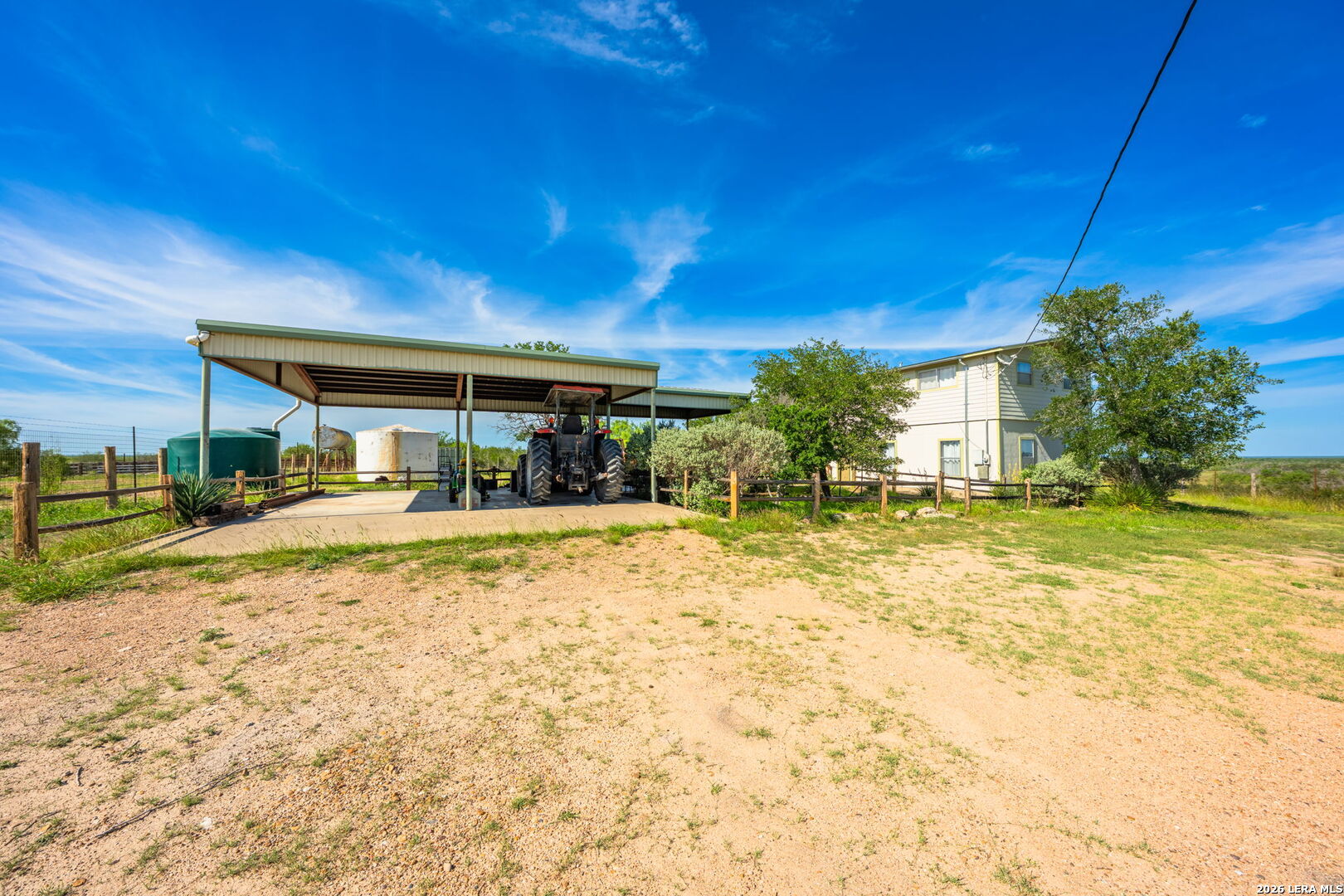 main property photo 37