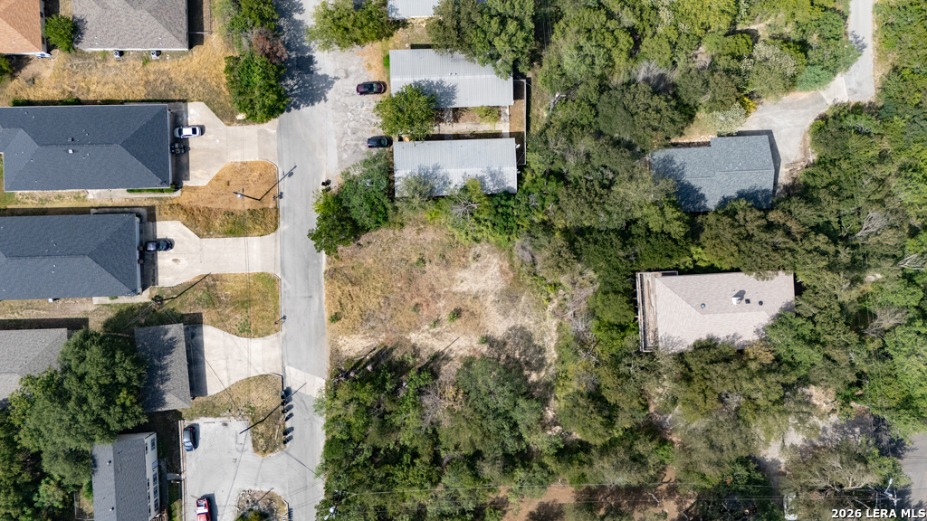 main property photo 13