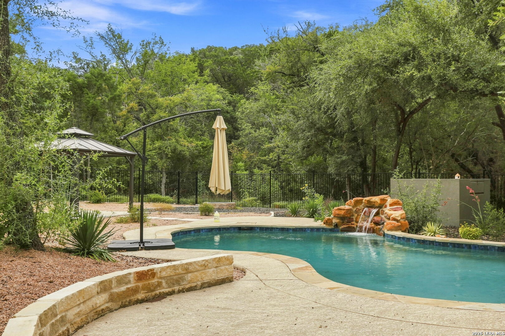 main property photo 60