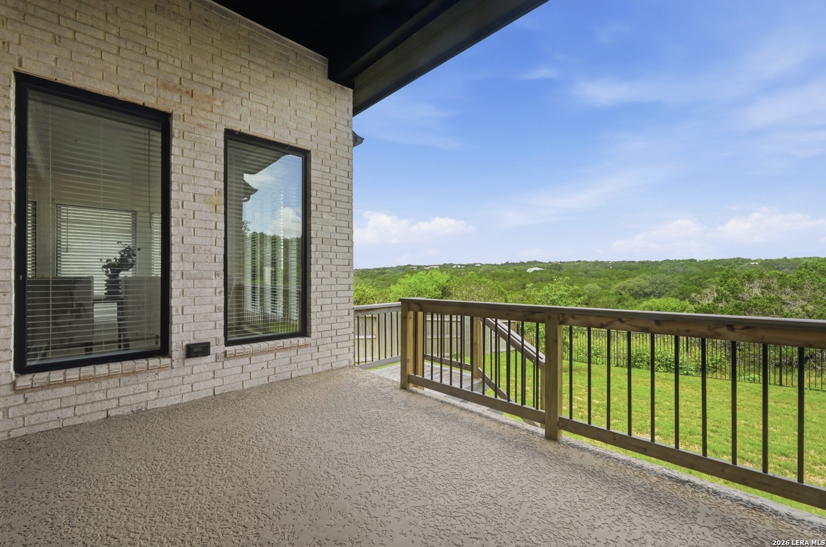 main property photo 29