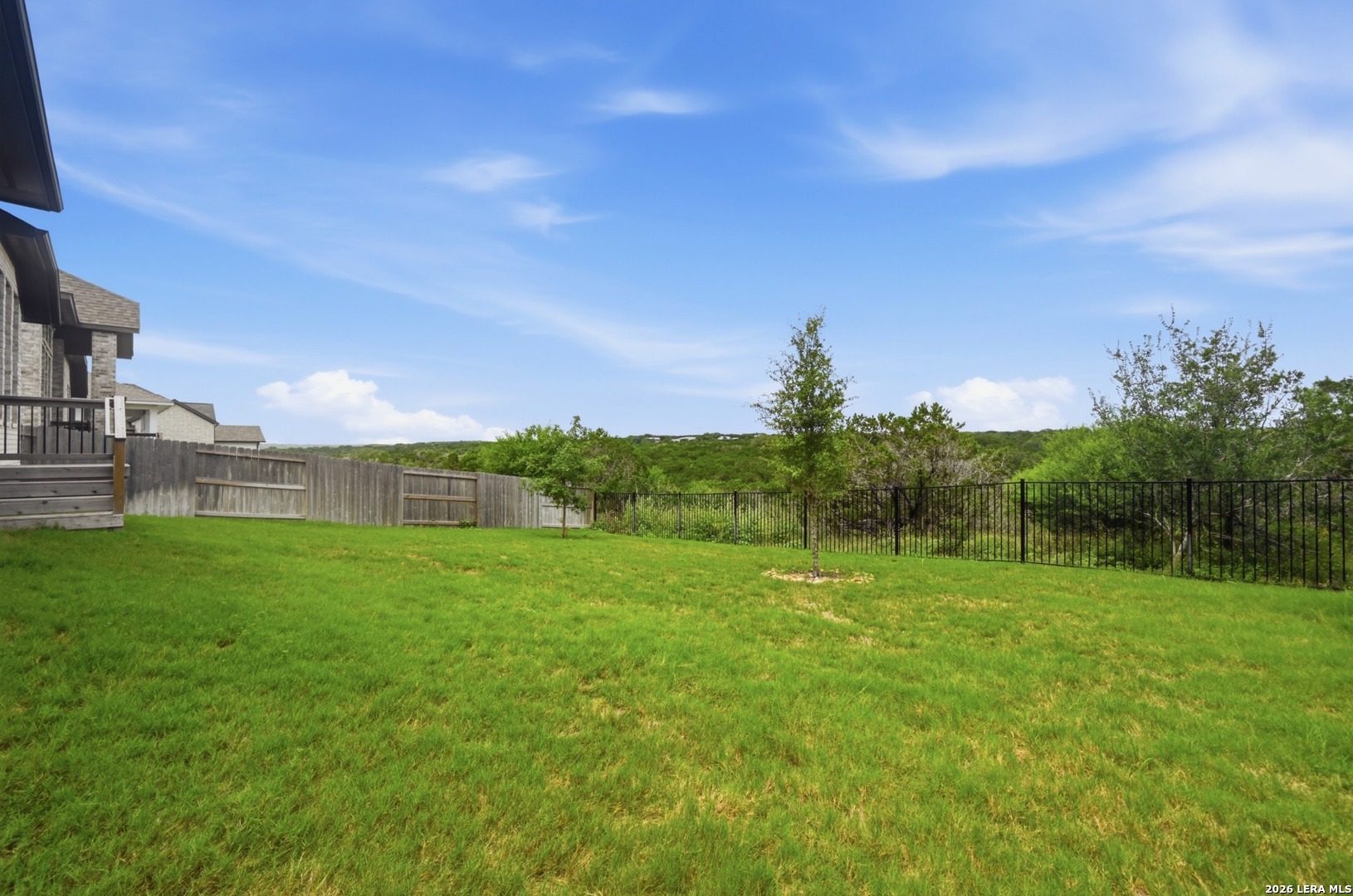 main property photo 30