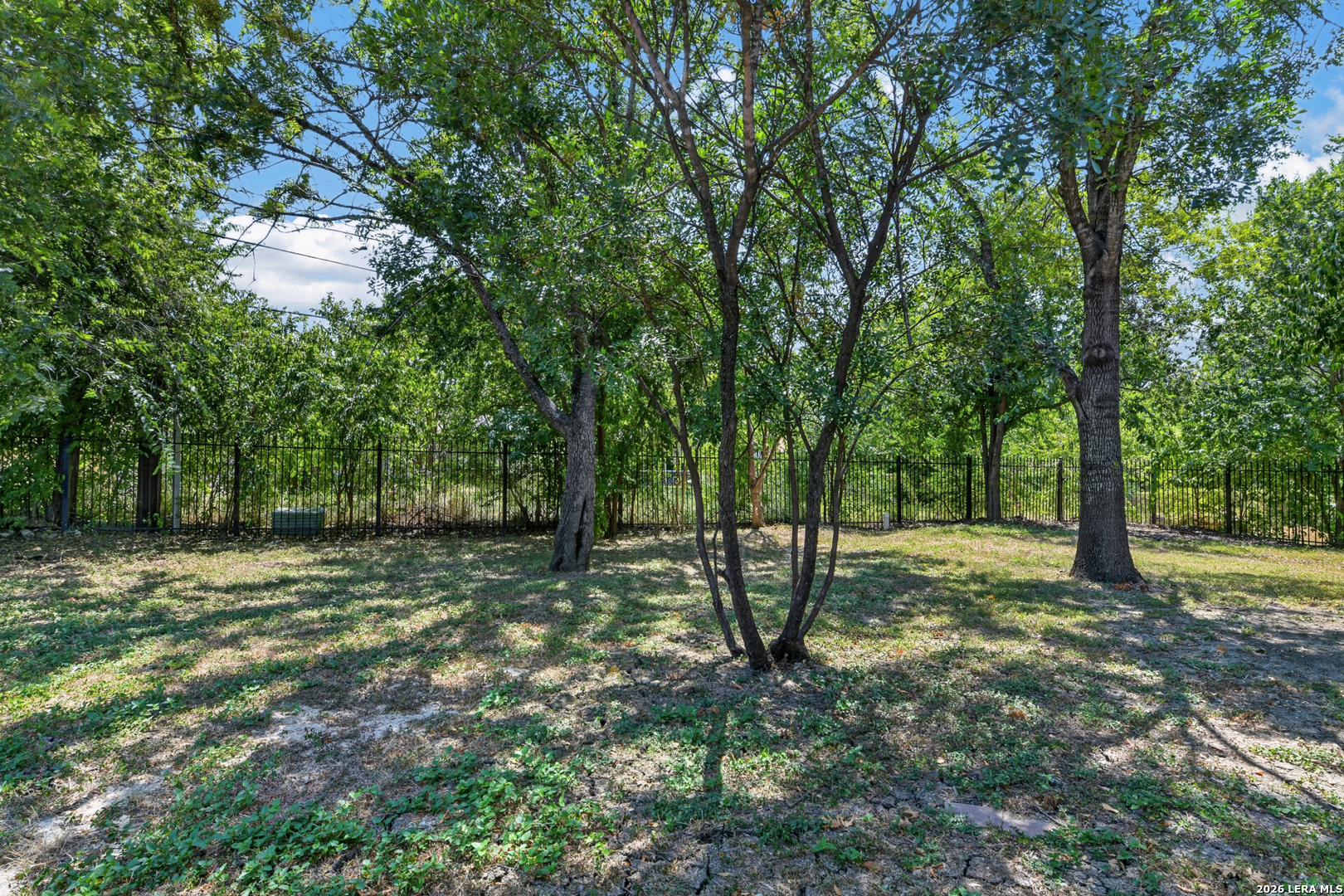 main property photo 31