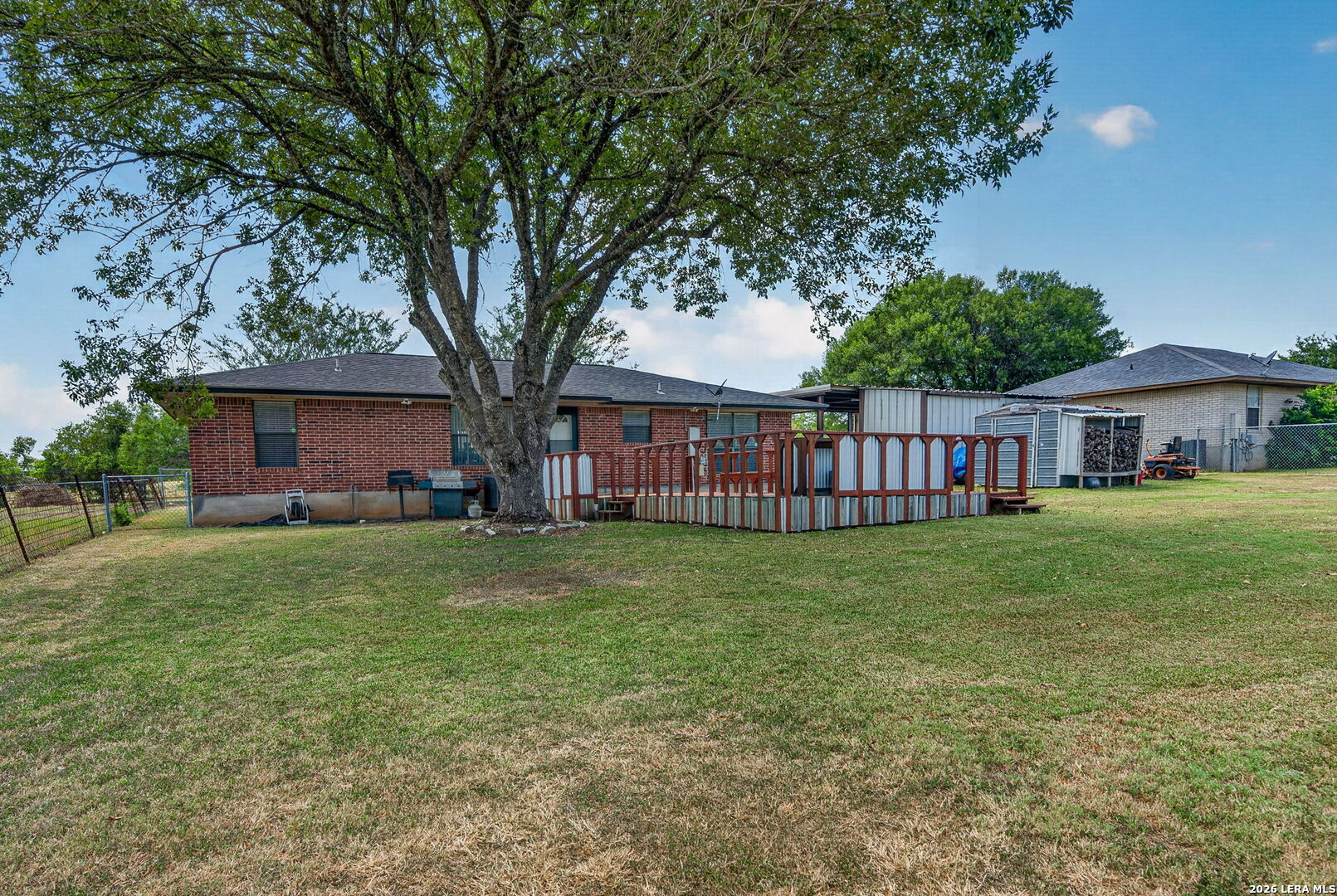main property photo 27