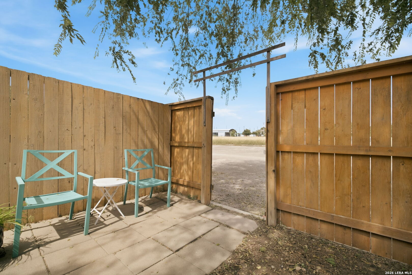 main property photo 27