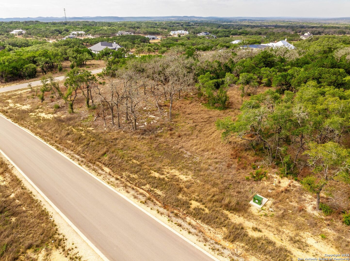 main property photo 17