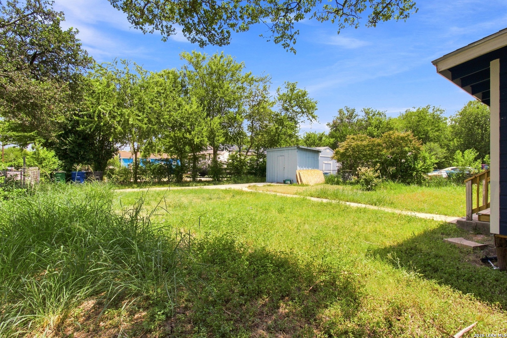 main property photo 18