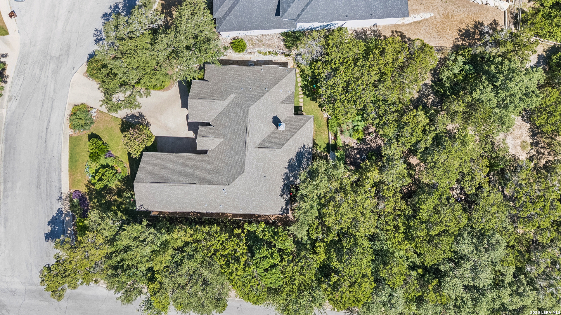main property photo 80