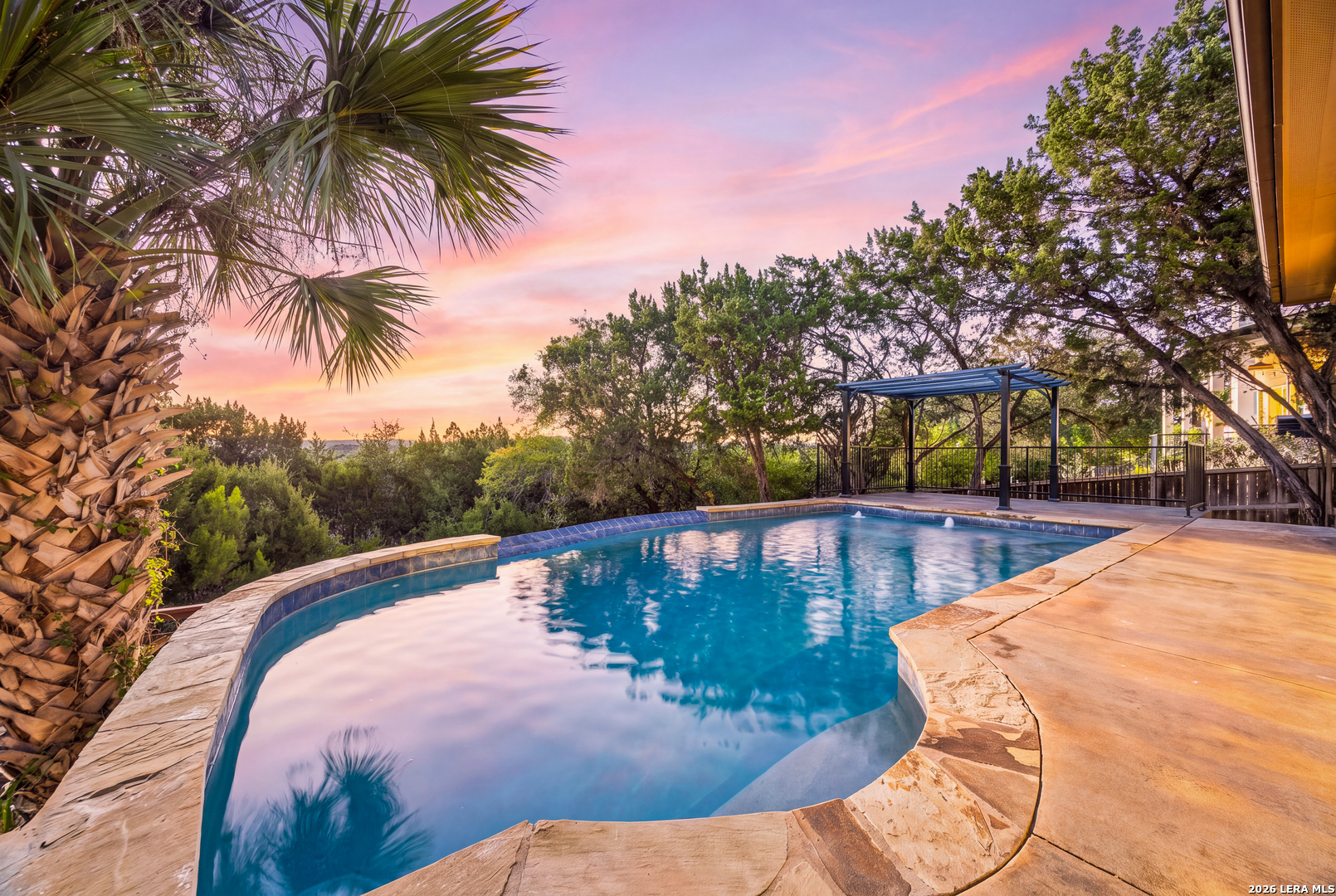 main property photo 45