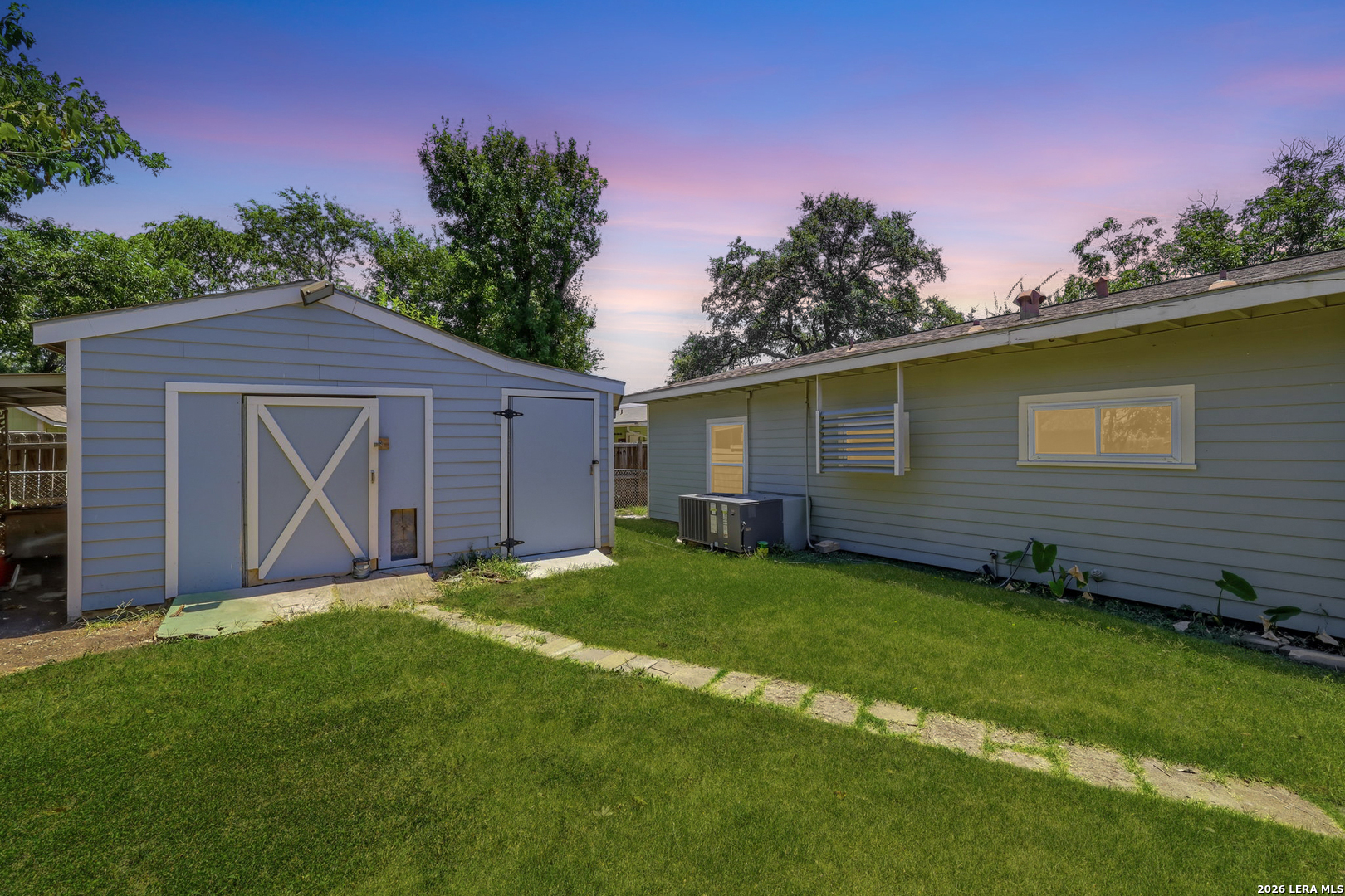 main property photo 31
