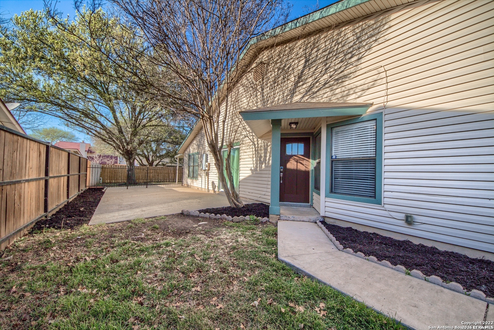 main property photo 3