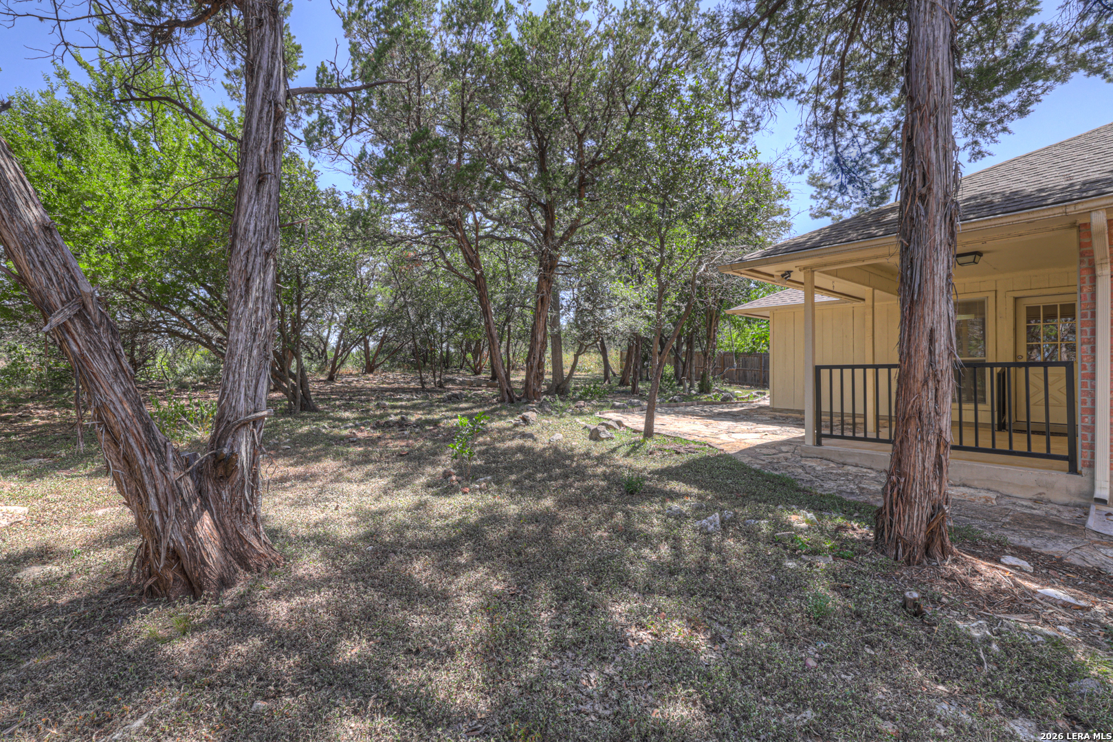 main property photo 23