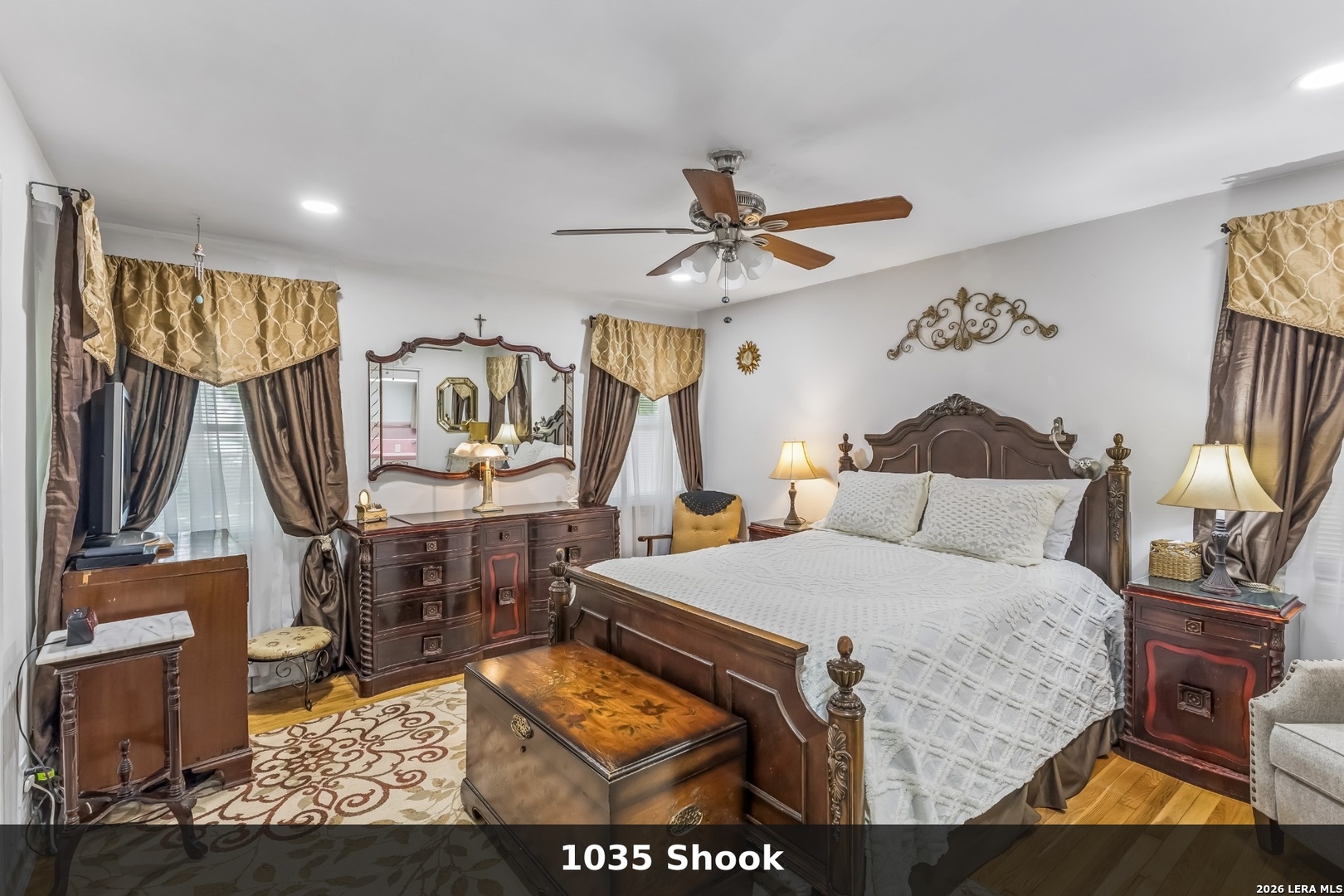 main property photo 17