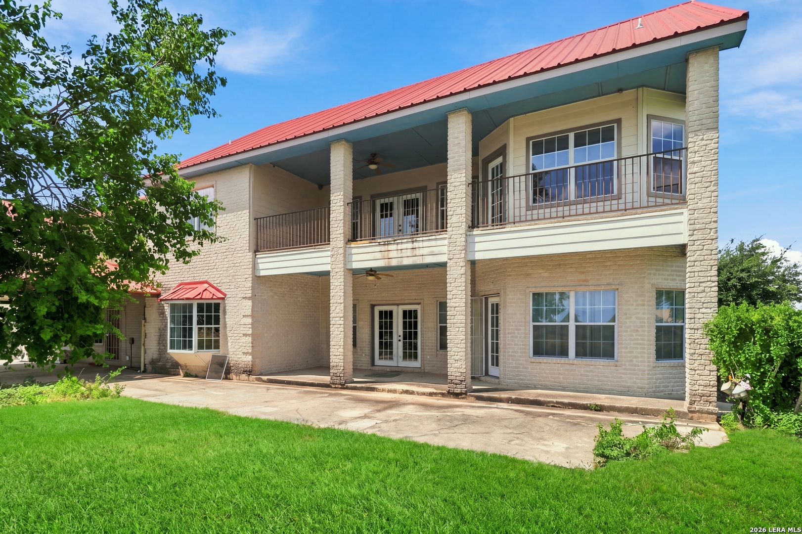 main property photo 29