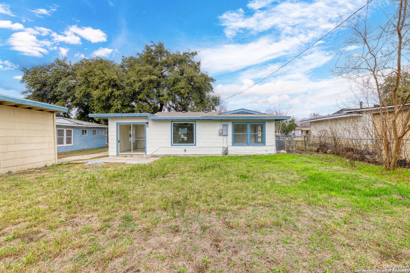 main property photo 13