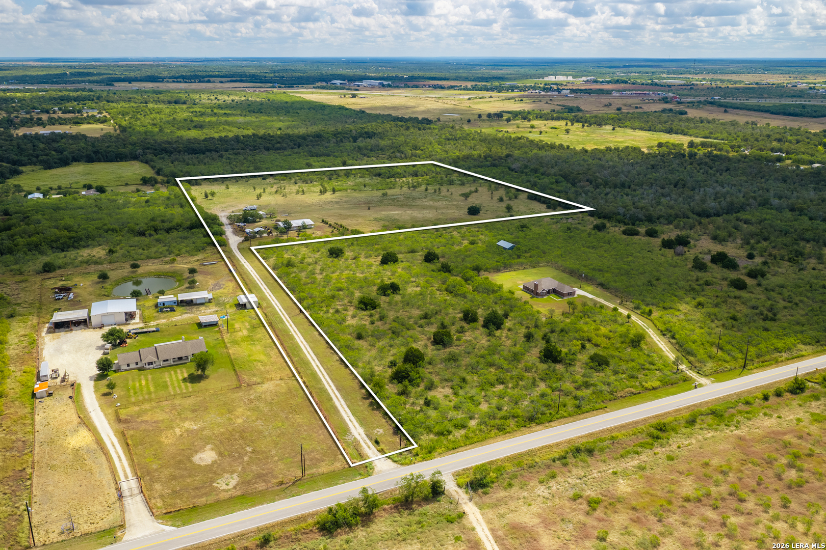 main property photo 4