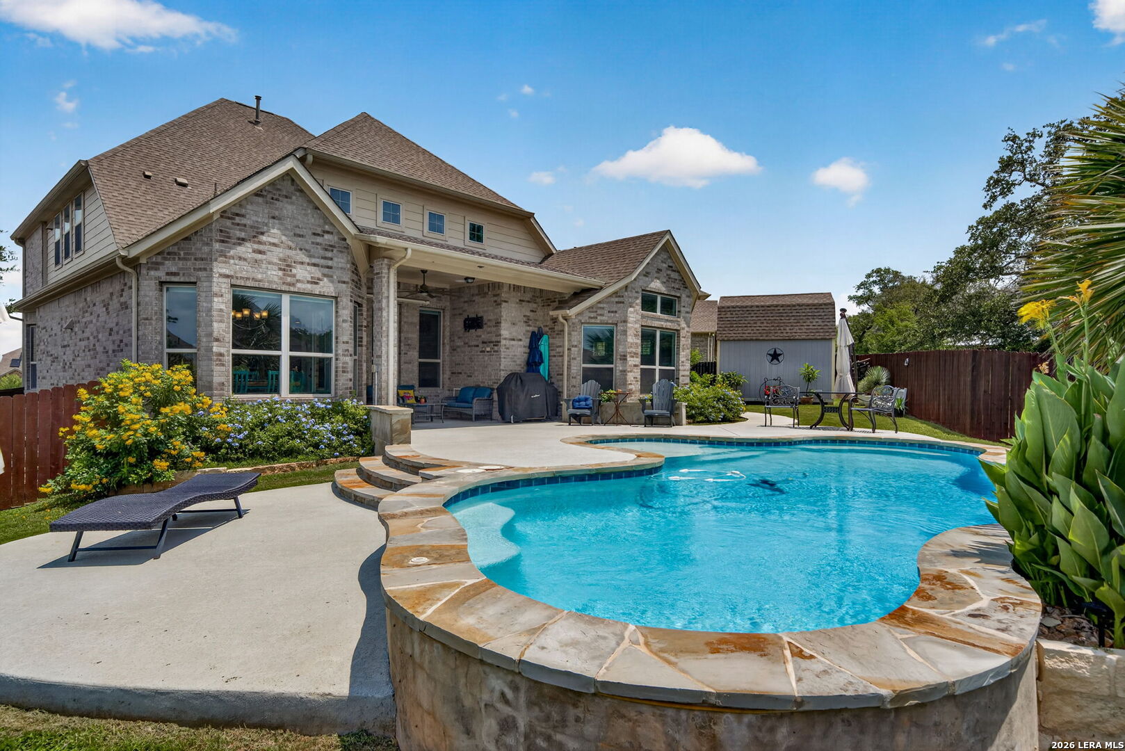 main property photo 39