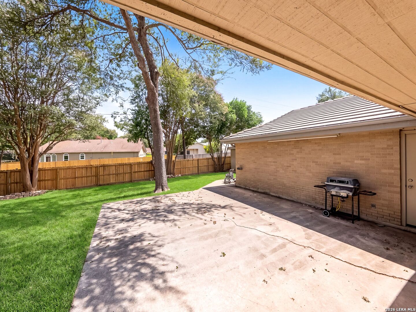 main property photo 50
